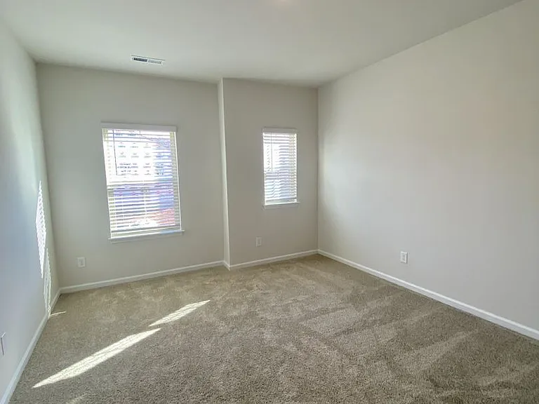 3217 Glenn Hope Way — Photo 15