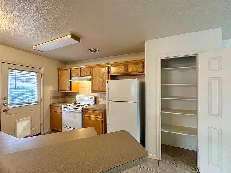 1111 Cinch Dr — Photo 7