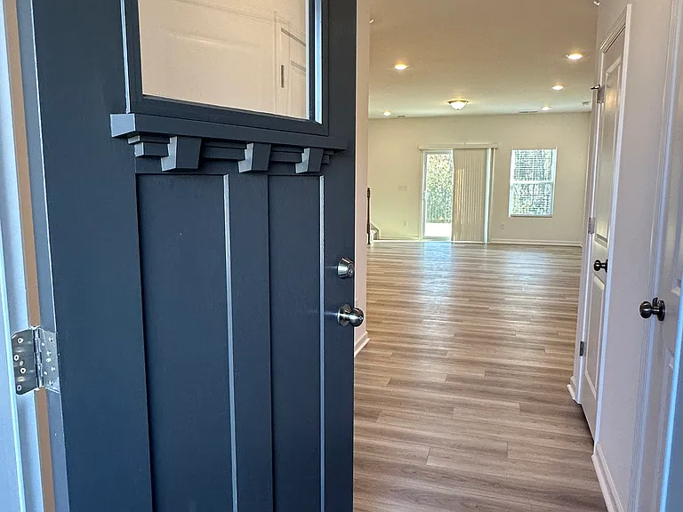 2026 Highland Park Dr — Photo 8