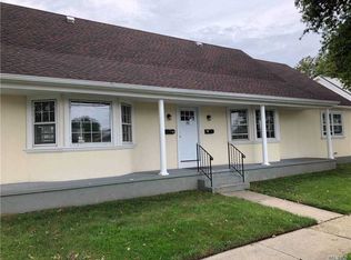 73 S Fulton St, Westbury, NY 11590