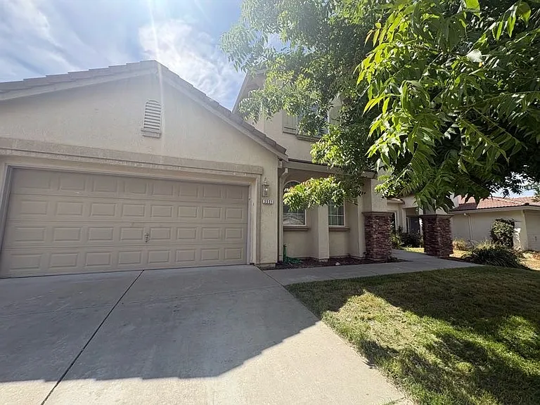 3531 Santiago Ave — Photo 2
