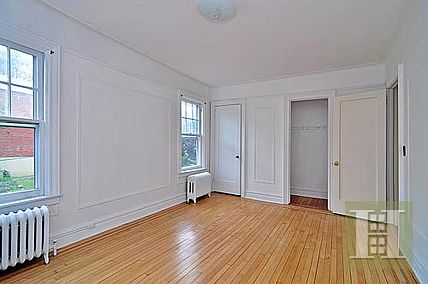 4th image of 6218 Spencer Ave