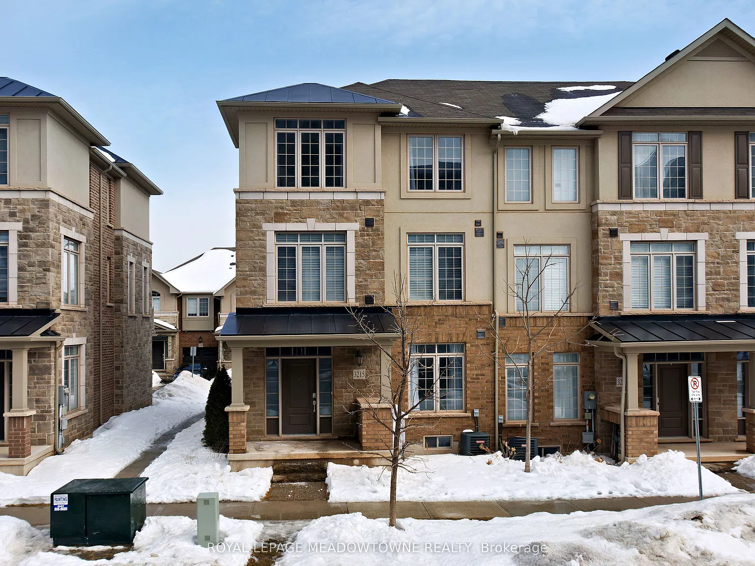 4 bed, $3,950 — Photo 2