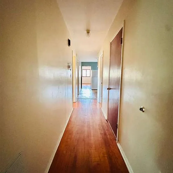 10 Roosevelt Ter — Photo 4