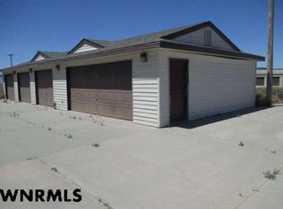 1902 E Portal Pl, Scottsbluff, NE 69361