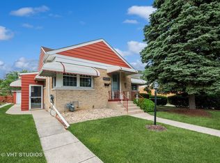 9522 Garfield Ave, Brookfield, IL 60513