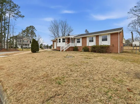 76 Linda Dr, Newport News, VA 23608