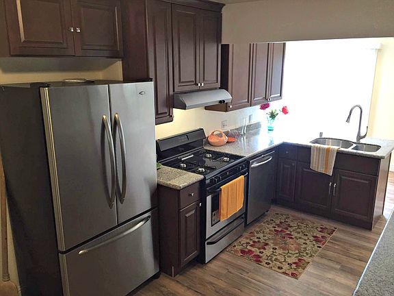 5th image of 1119 Sage St