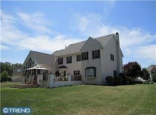 2nd image of 1365 Bryant Ct