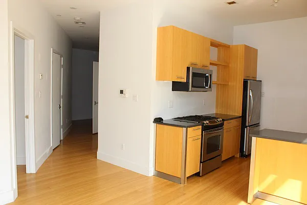 Rented by Premier Metro Realty Corp | media 55