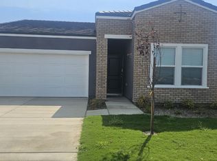 1096 W Deerhorn Dr #1096, Madera, CA 93636