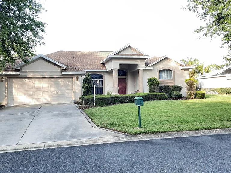 1315 Elli Cir — Photo 37