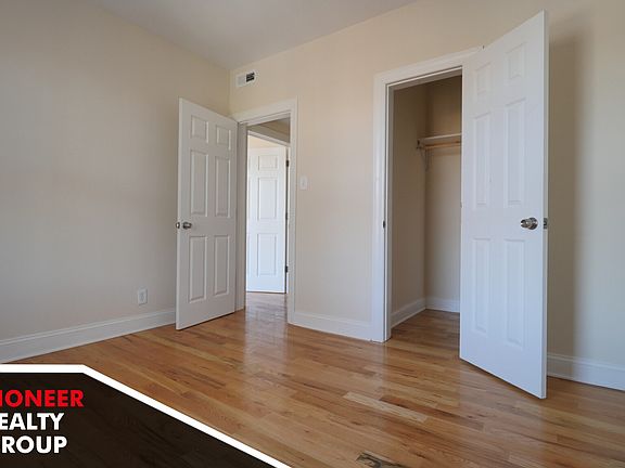 2nd image of 1444 W Byron St #3-3904