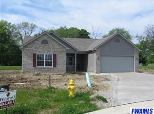 215 Riley Pl, Fort Wayne, IN 46825