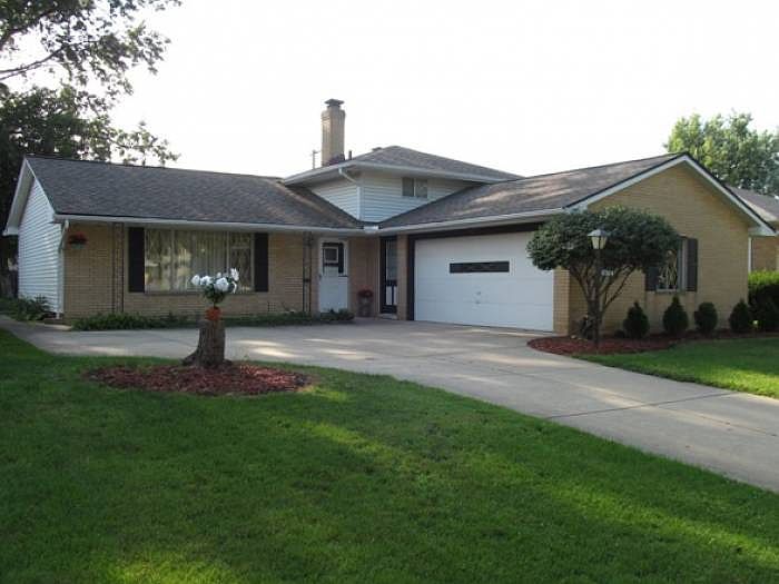 1st image of 6304 Beverly Dr