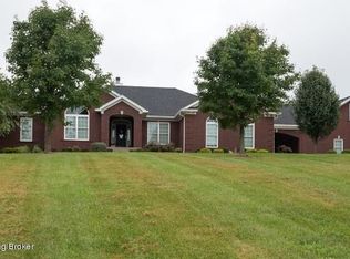 10 Indian Springs Trce, Shelbyville, KY 40065