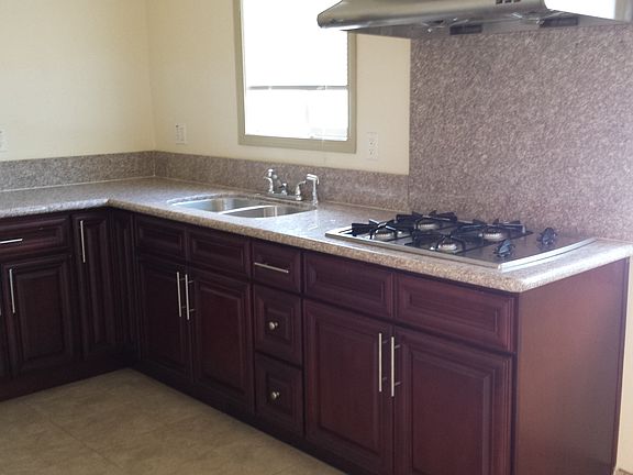 3rd image of 3158 Del Mar Ave APT D
