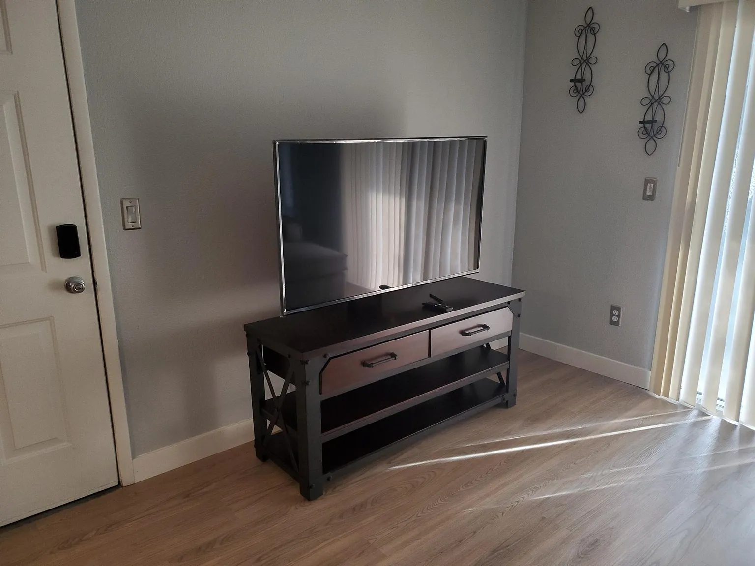 1 bed, 755 sqft, $1,650 — Photo 4