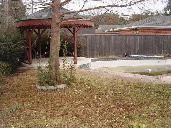 2nd image of 1714 Patton Dr