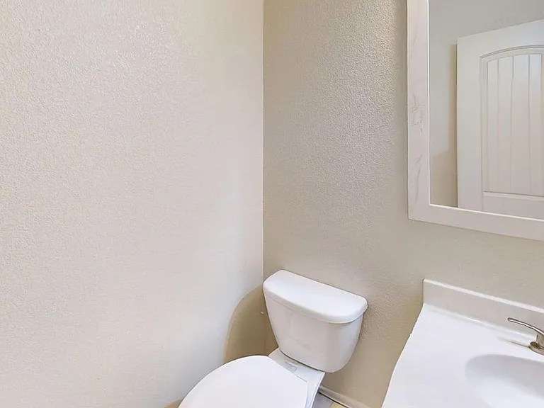 2703 Tara Dr — Photo 18