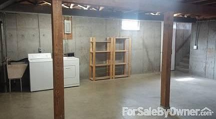 Full Sized Basement
						:
						With washer, dryer, laundry sink, lots of room. Cool in summer, warm in winter.