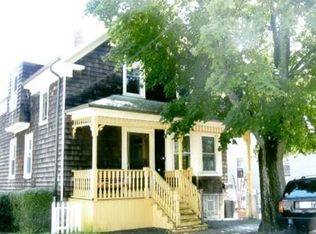 72 Oak St, New Bedford, MA 02740