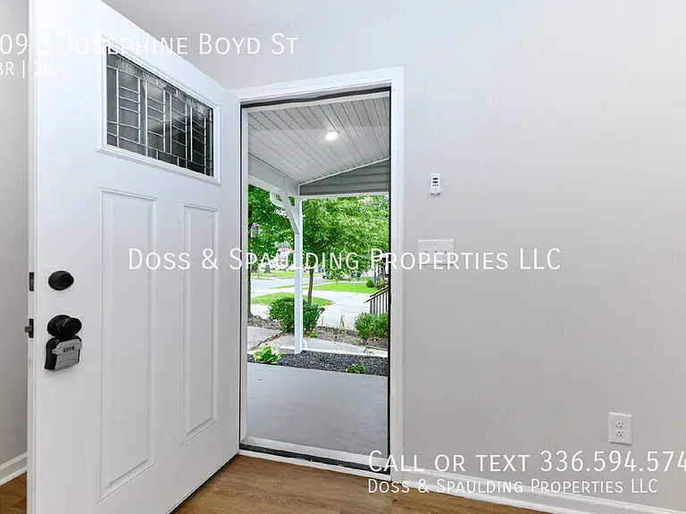 909 S Josephine Boyd St — Photo 4