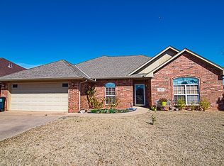 2421 Liberty Ln, Enid, OK 73703