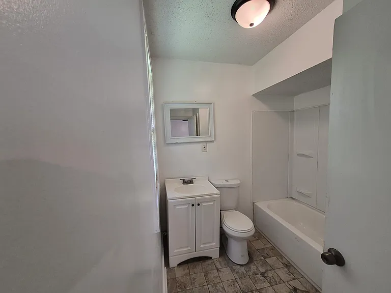 1074 Palmetto Ave #1074 — Photo 7