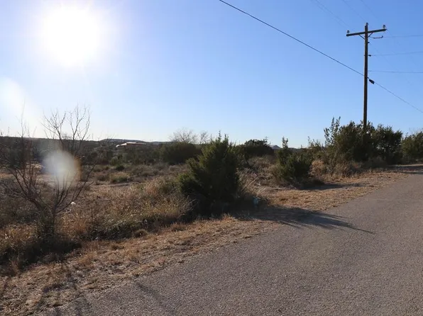 12834 Shin Oak Rd, Carlsbad, TX 76934