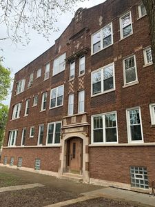 1469 W Berteau Ave #203, Chicago, IL, 60613