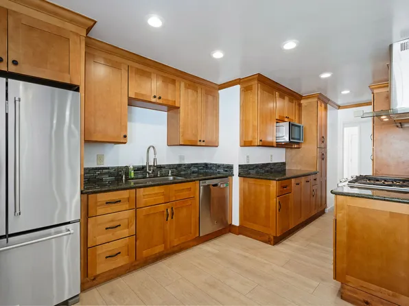 1165 Holmes Ave, Campbell, CA 95008