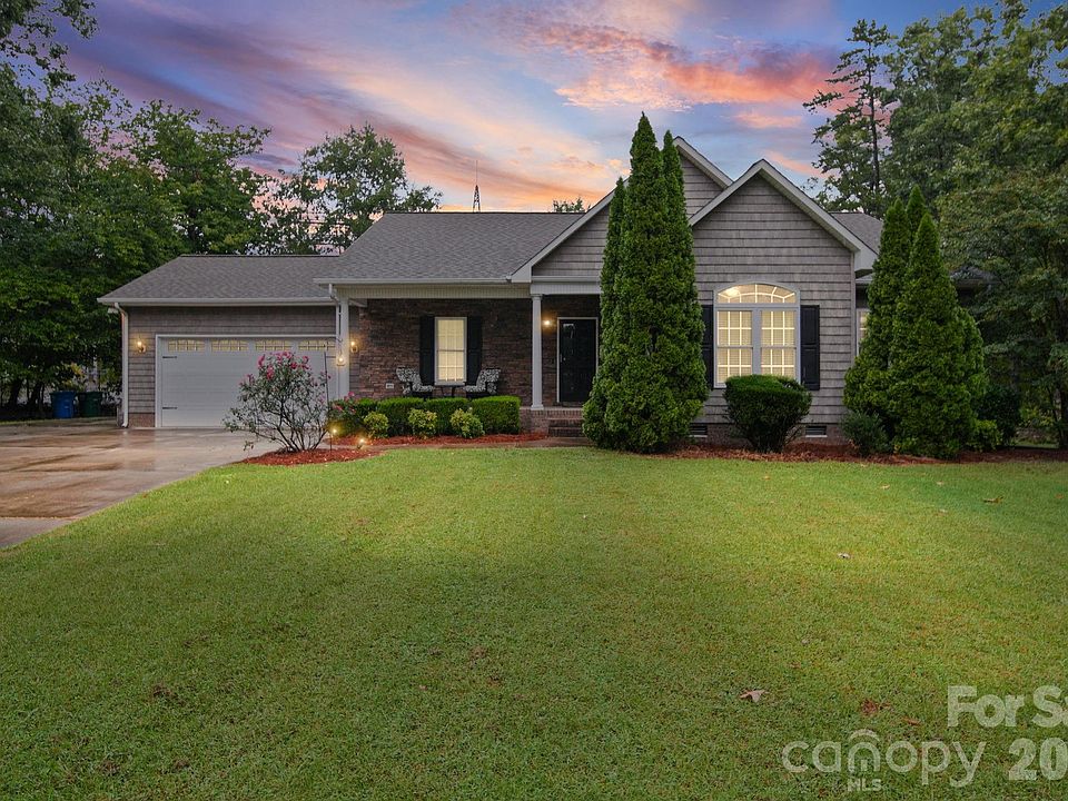 1st image of 1403 Springhaven Cir