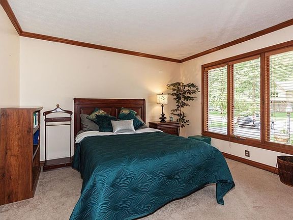 3rd image of 9517 Moorings Blvd