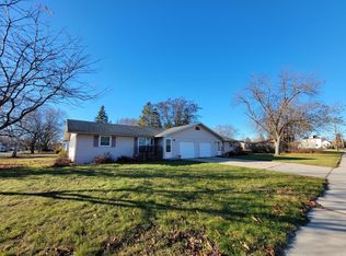 325 S Wisconsin St, Pulaski, WI 54162