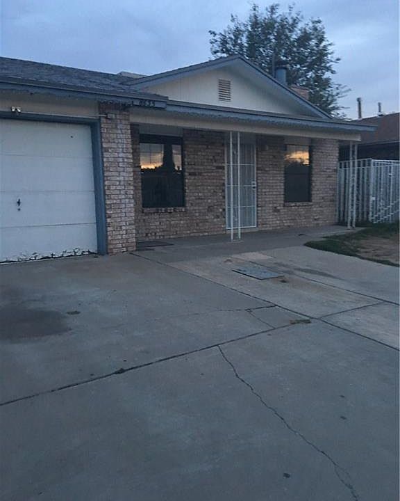 1st image of 8635 Chinchilla Ln