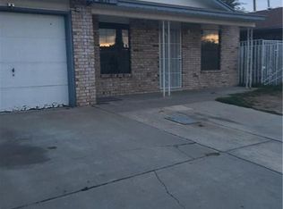 8635 Chinchilla Ln, El Paso, TX 79907