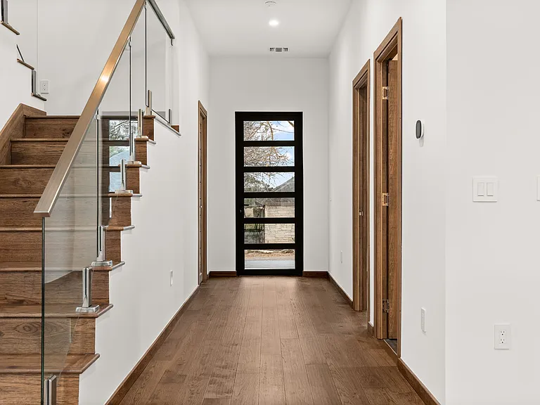 2915 Chisholm Trl — Photo 13