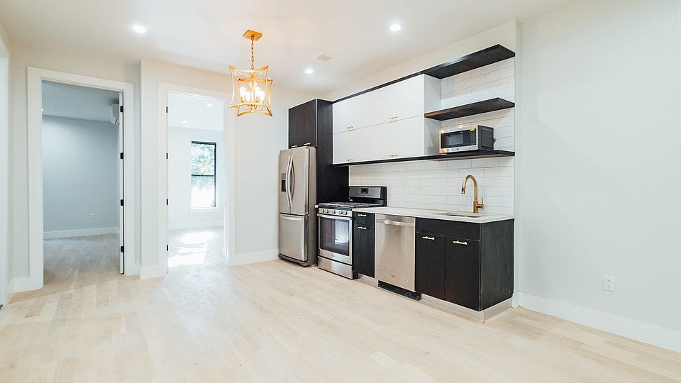 1st image of 86 Clinton Ave #5