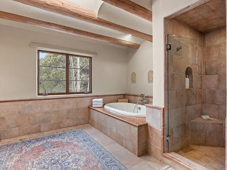 4 Primrose Cir — Photo 37