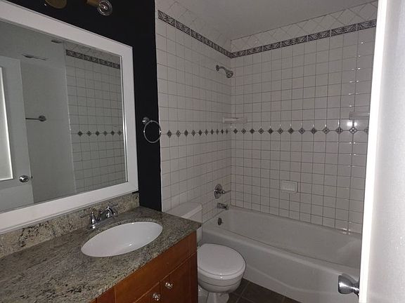 5th image of 1810 Cassidy St