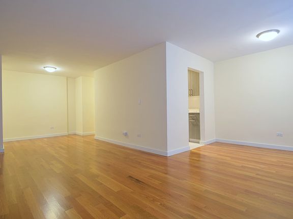 The Grand - Living Room - B Line