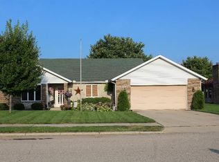 1333 Maplecrest Dr, Troy, OH 45373