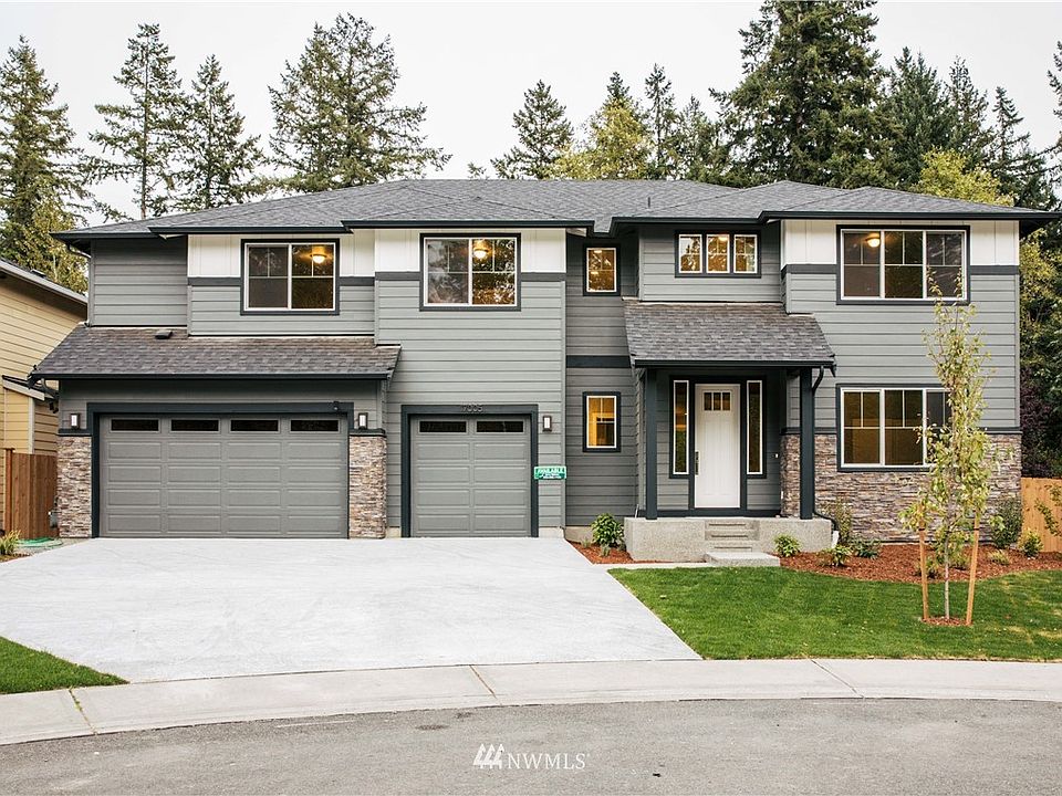 Welcome home to this grand 3,542 sqft home that sits on a highly desirable cul-de-sac lot! 