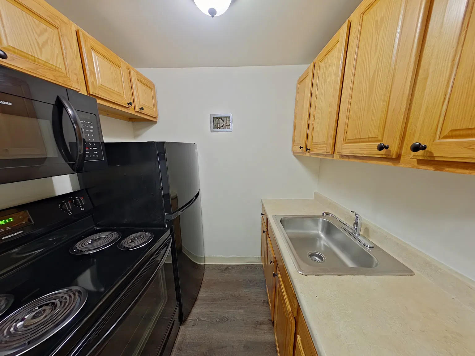 2 bed, $950 — Photo 3