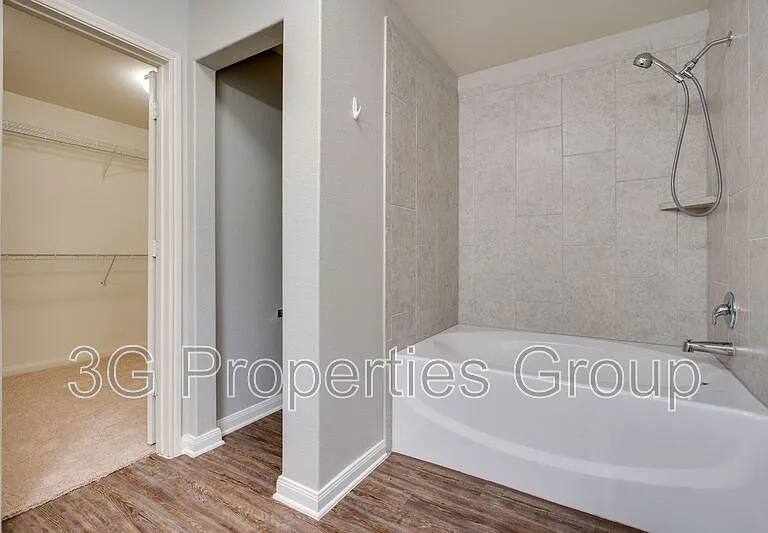 5301 Zara Dr — Photo 21