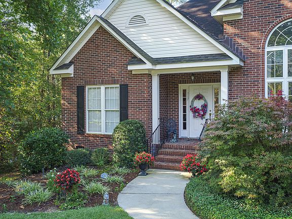 3rd image of 117 Aberdeen Dr