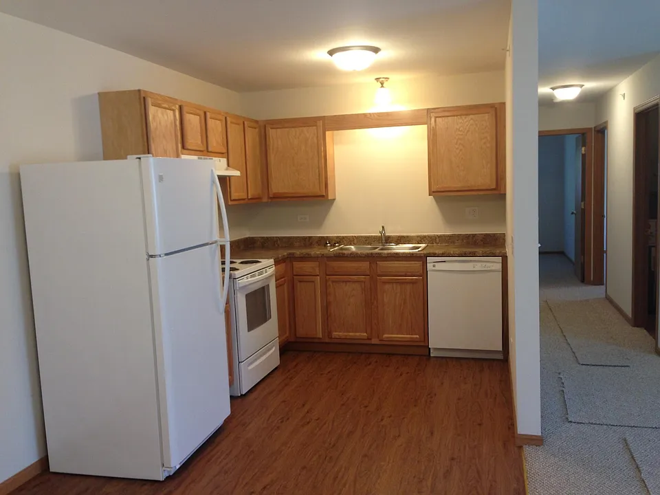 451 S West St #1
