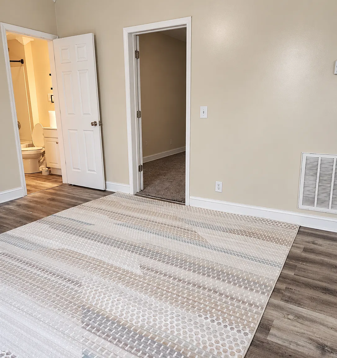 2 bed, 784 sqft, $1,100 — Photo 3