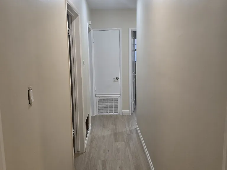 20533 Stagg St — Photo 8
